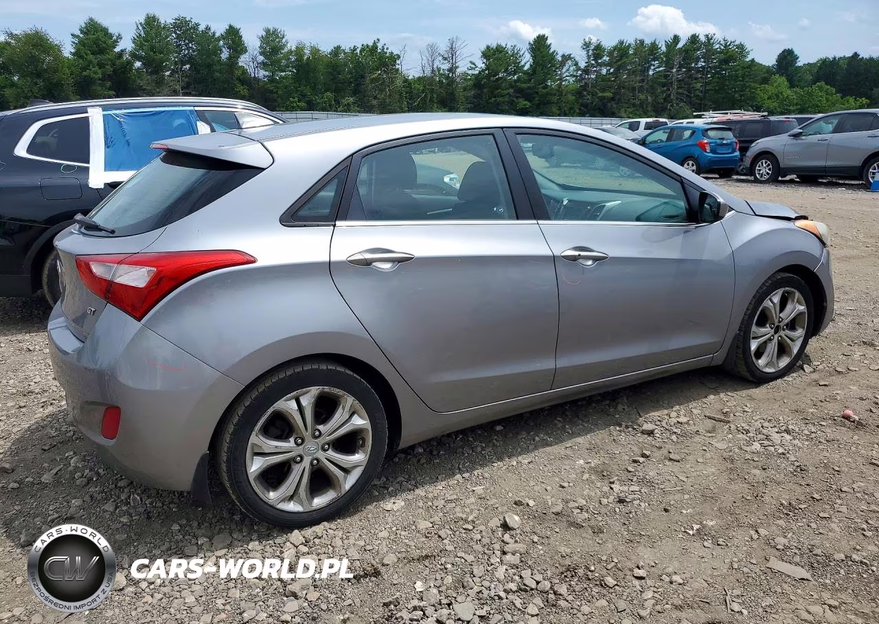 2013 Hyundai Elantra Gt Base VIN:KMHD35LE4DU082371 - 3