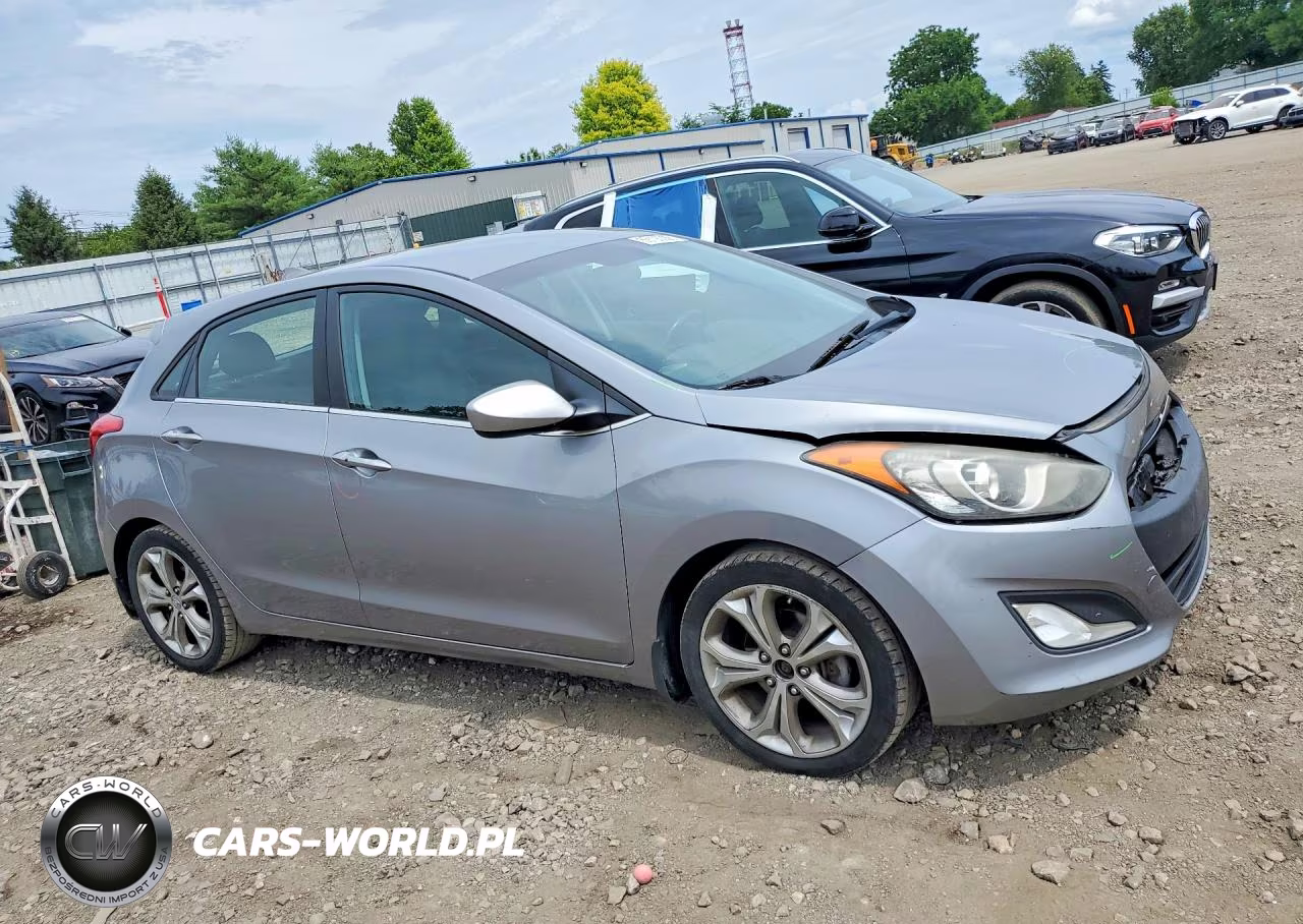 2013 Hyundai Elantra Gt Base VIN:KMHD35LE4DU082371 - 4