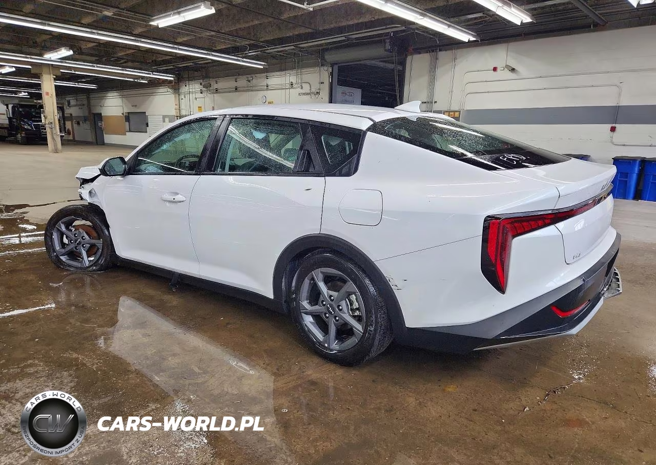 2025 Kia K4 Lxs VIN:3KPFT4DE9SE158569 - 2