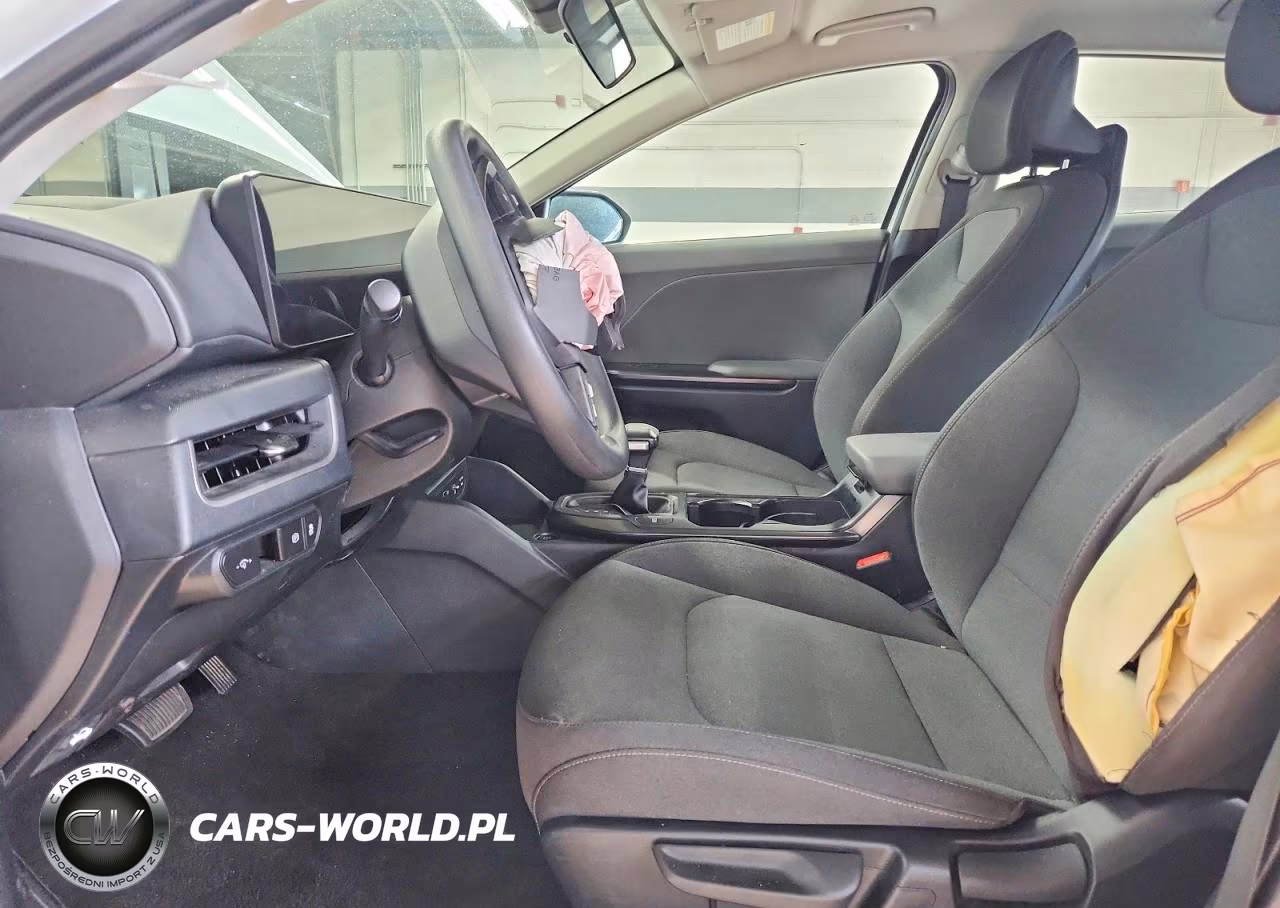 2025 Kia K4 Lxs VIN:3KPFT4DE9SE158569 - 7