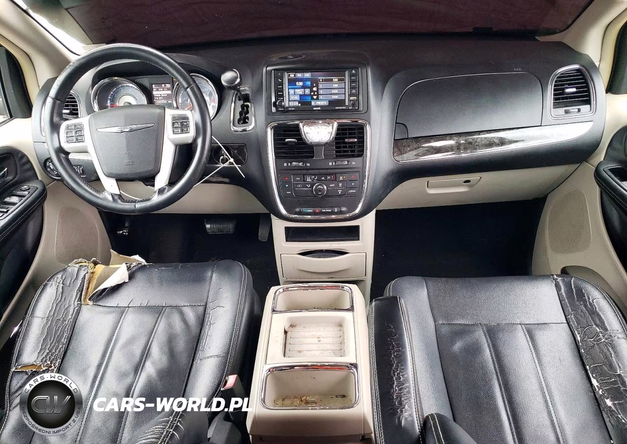 2015 Chrysler Town & Country Touring VIN:2C4RC1BG9FR694670 - 8