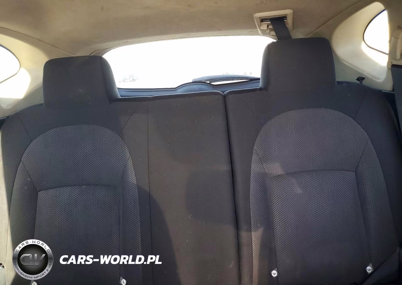 2011 Nissan Rogue S VIN:JN8AS5MV3BW666260 - 10