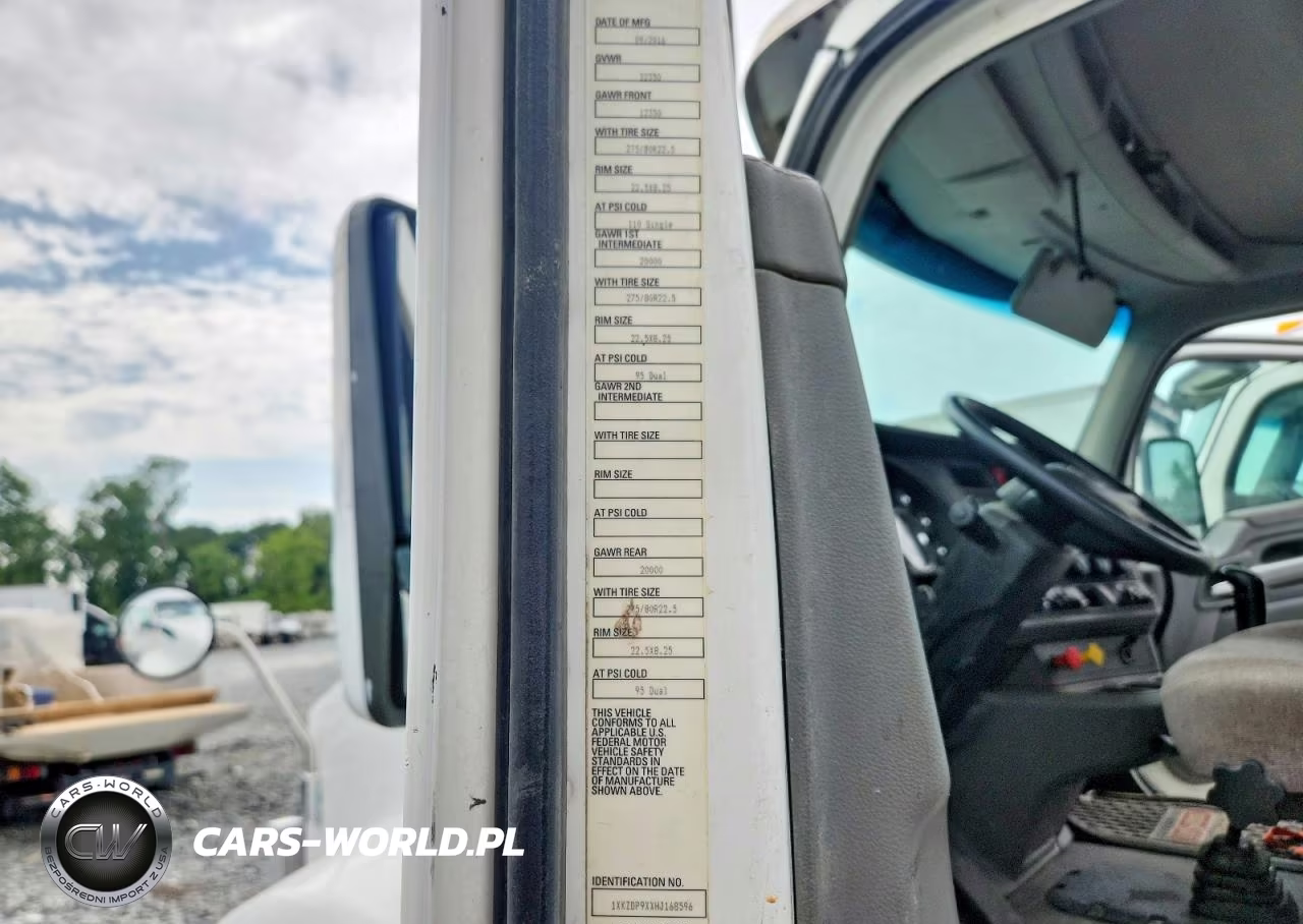 2017 Kenworth T880 Semi Truck VIN:1XKZDP9XXHJ168596 - 10