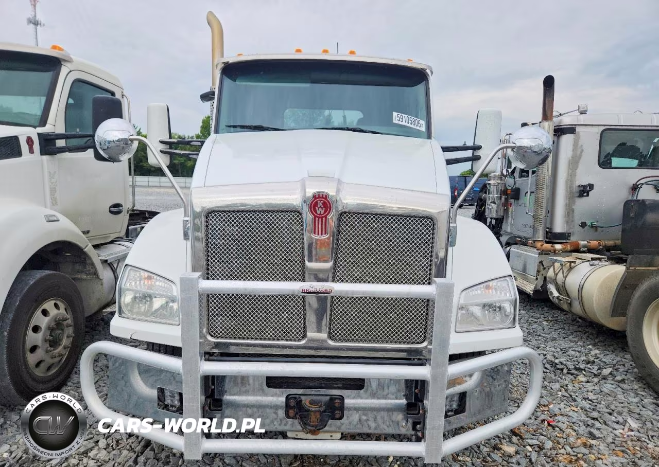 2017 Kenworth T880 Semi Truck VIN:1XKZDP9XXHJ168596 - 9