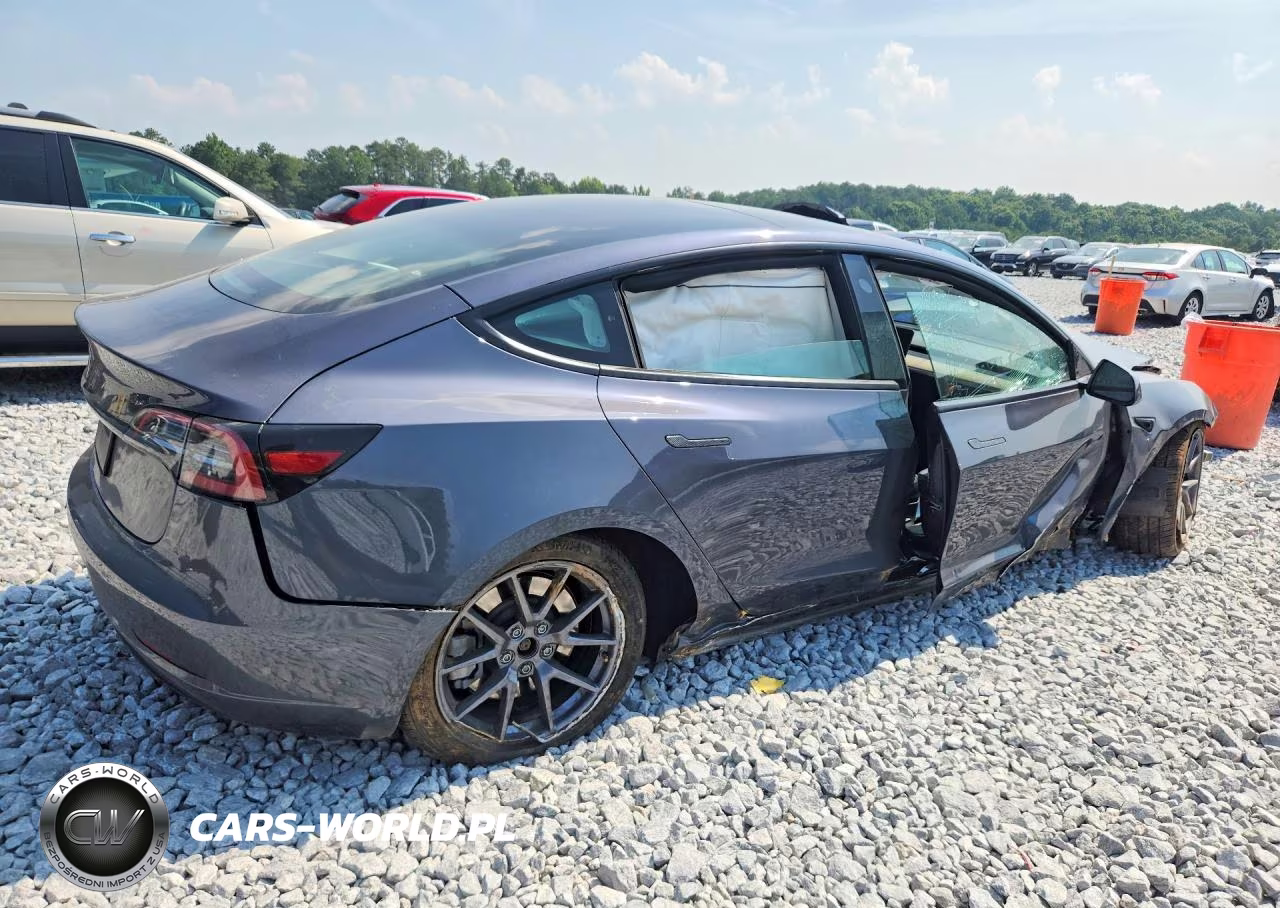 2023 Tesla Model 3 VIN:5YJ3E1EA9PF600761 - 3