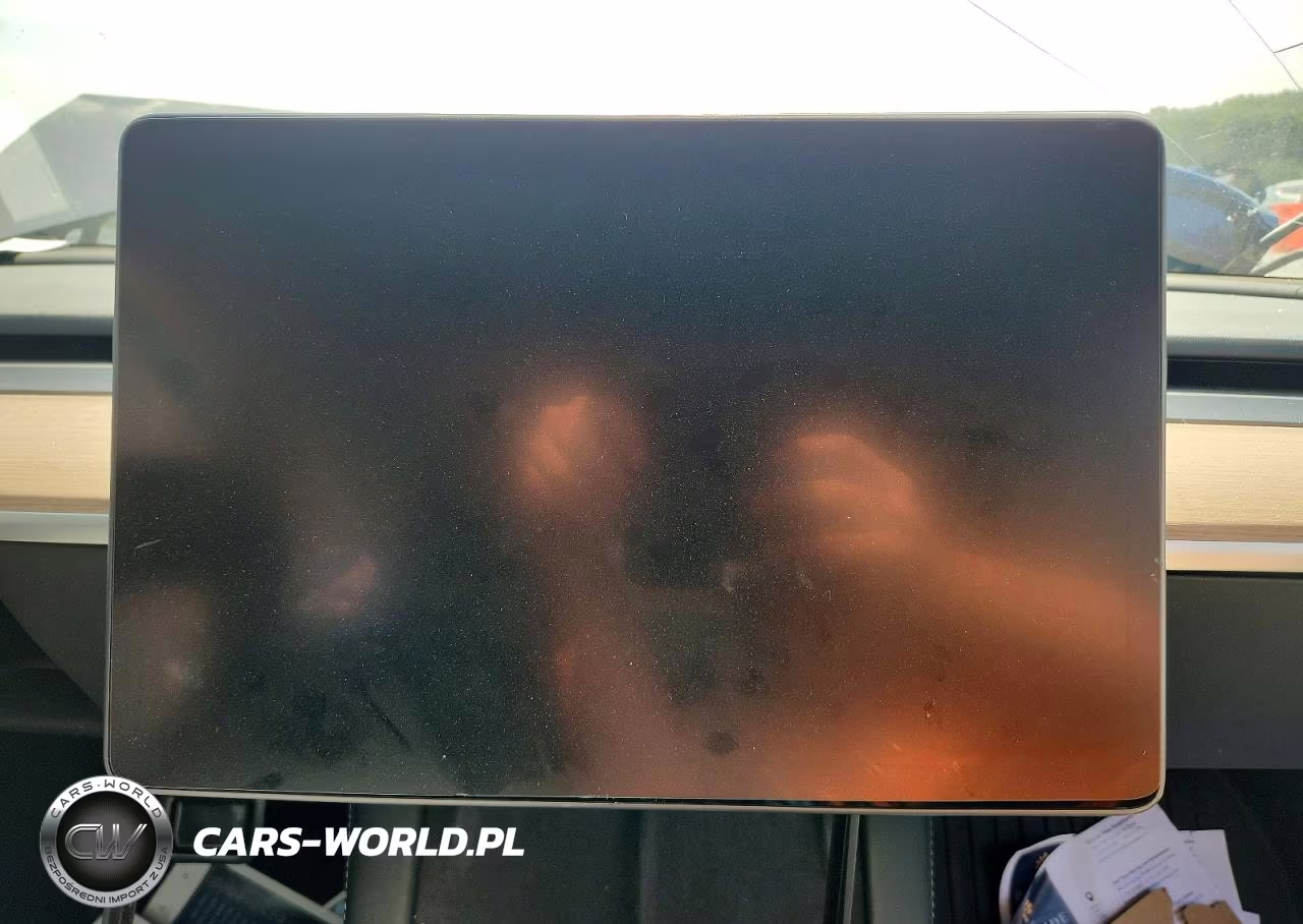 2023 Tesla Model 3 VIN:5YJ3E1EA9PF600761 - 9