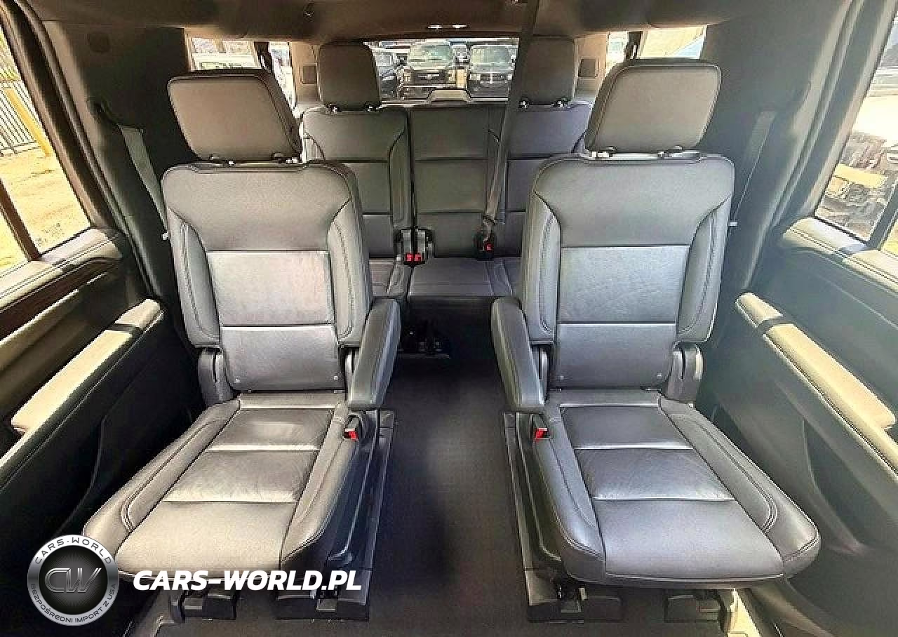 2023 Chevrolet Suburban C1500 Lt VIN:1GNSCCKDXPR303222 - 10
