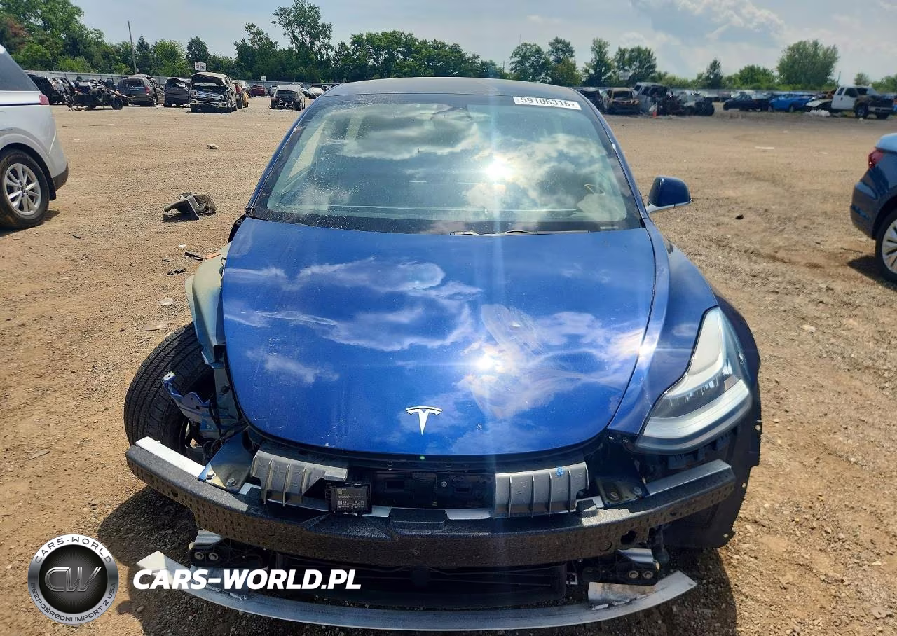 2019 Tesla Model 3 VIN:5YJ3E1EB8KF418275 - 5