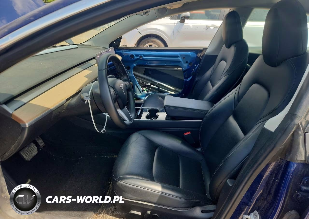 2019 Tesla Model 3 VIN:5YJ3E1EB8KF418275 - 7