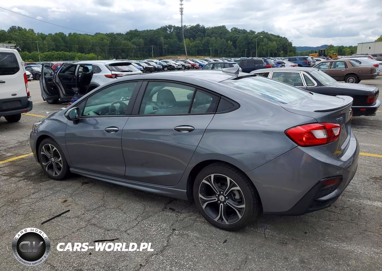 2019 Chevrolet Cruze Lt VIN:1G1BE5SM8K7134958 - 2