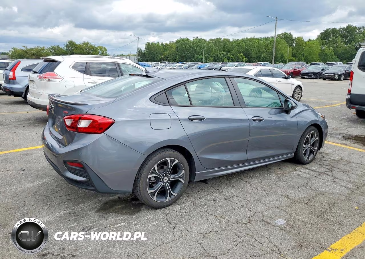 2019 Chevrolet Cruze Lt VIN:1G1BE5SM8K7134958 - 3