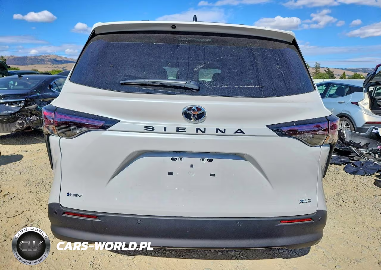 2026 Toyota Sienna Xle 8-Passenger VIN:5TDYRKEC6TS324210 - 6