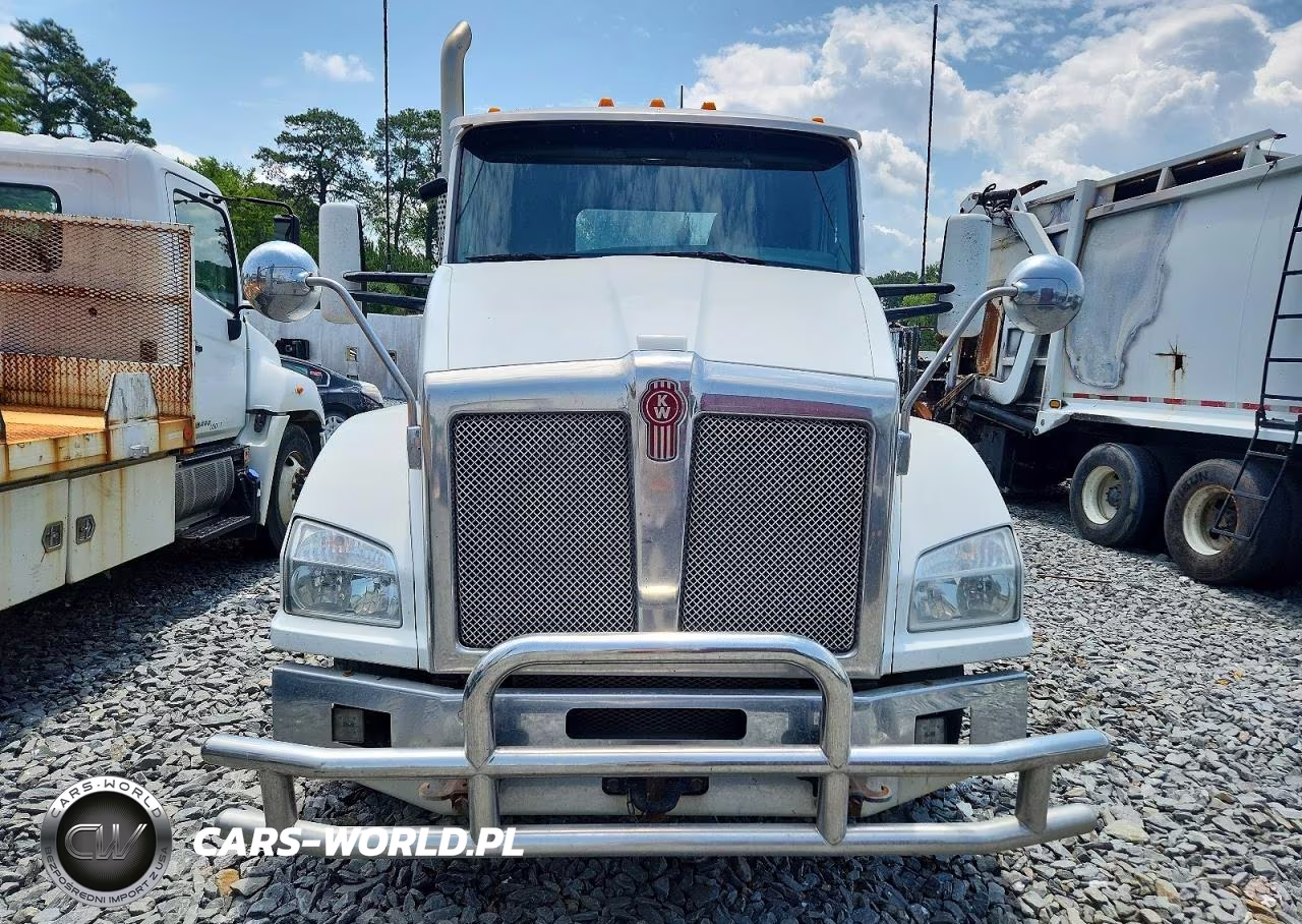 2017 Kenworth T880 Semi Truck VIN:1XKZDP9X5HJ169879 - 9