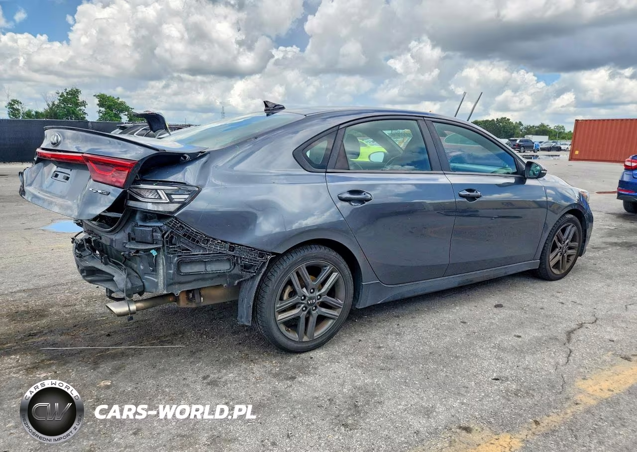 2020 Kia Forte Gt Line VIN:3KPF34ADXLE141969 - 3