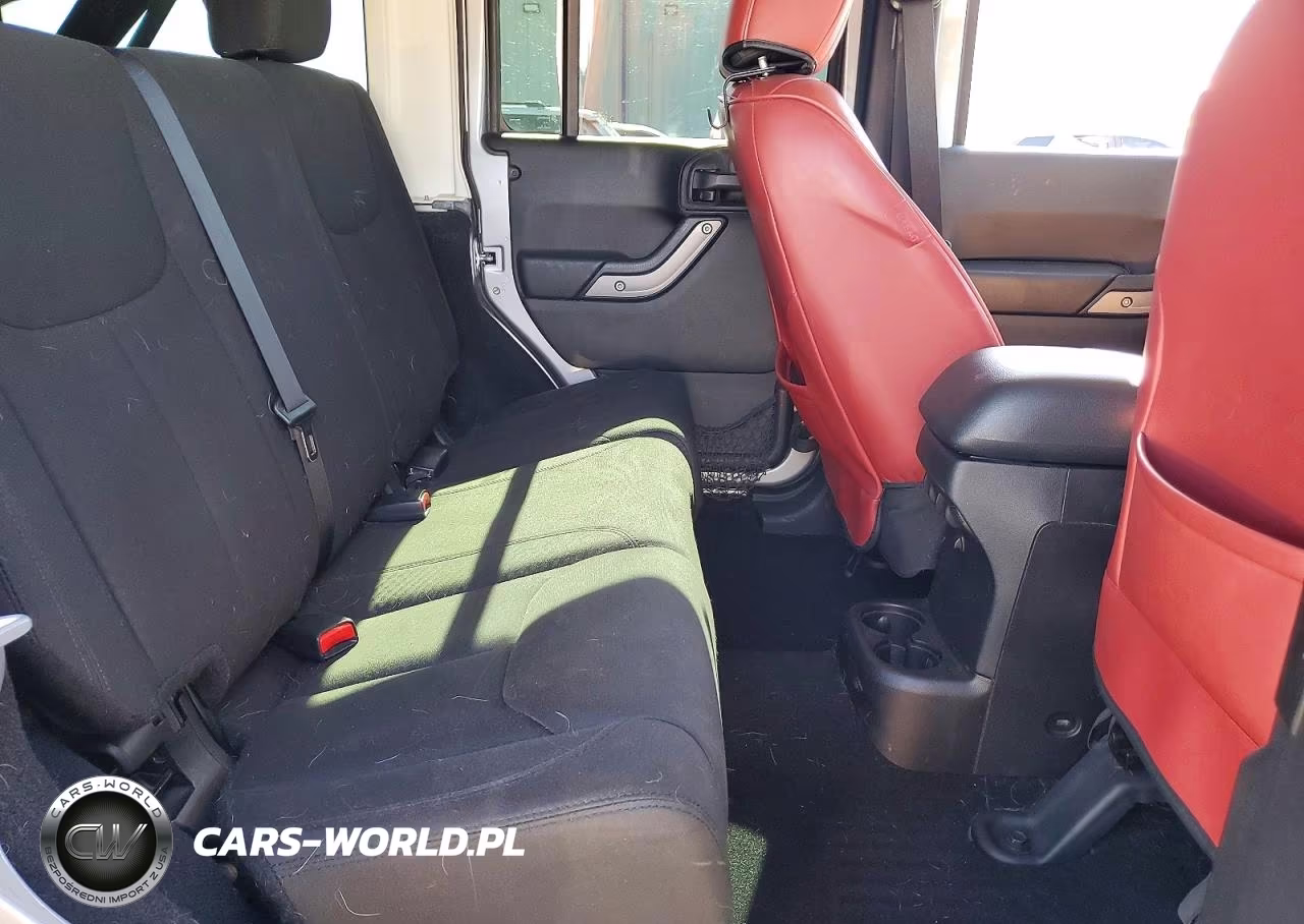 2015 Jeep Wrangler VIN:1C4BJWDG5FL723656 - 11
