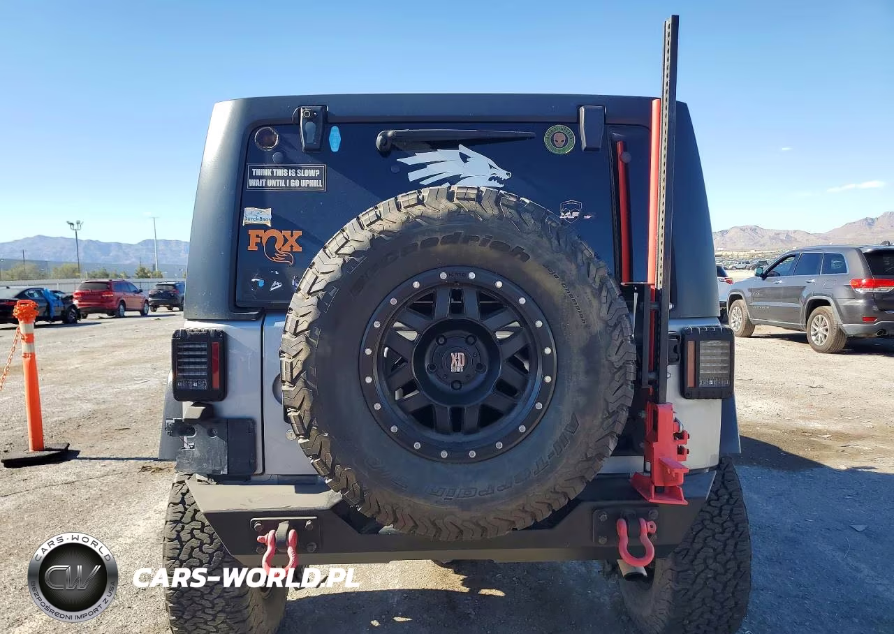 2015 Jeep Wrangler VIN:1C4BJWDG5FL723656 - 6