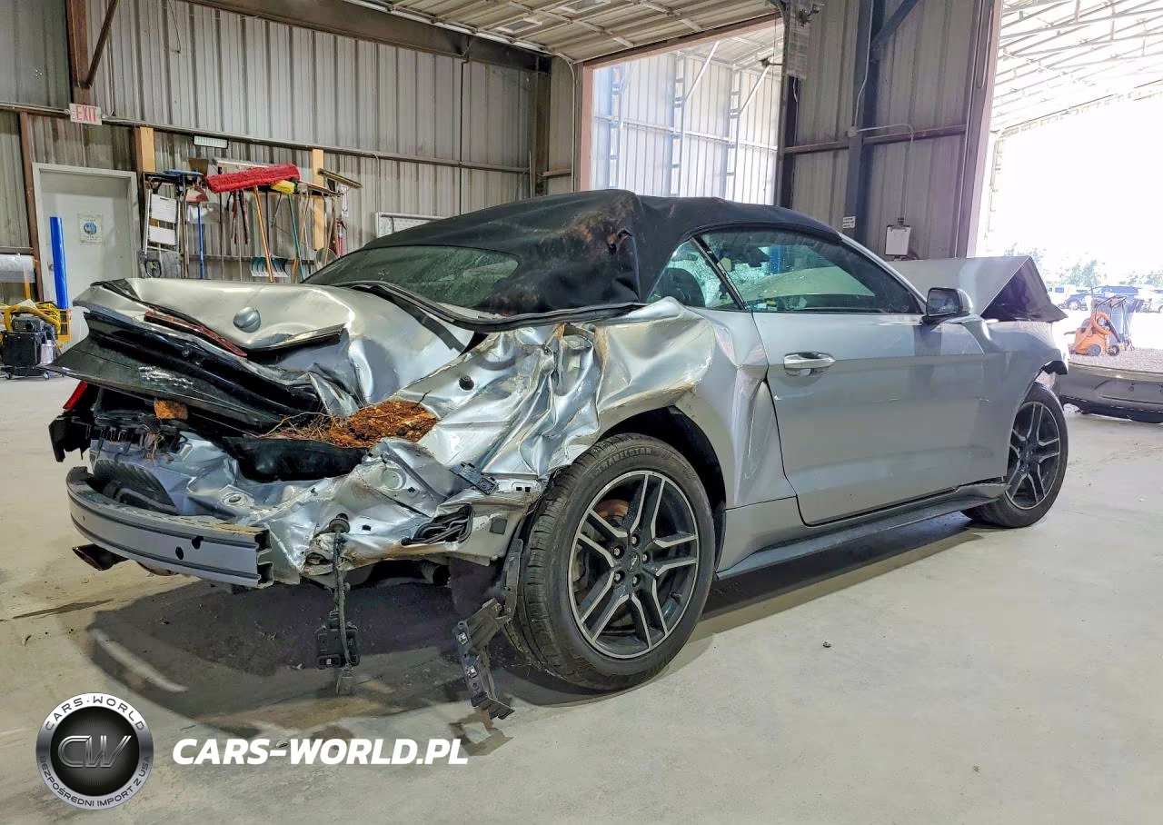 2021 Ford Mustang VIN:1FATP8UHXM5103187 - 3