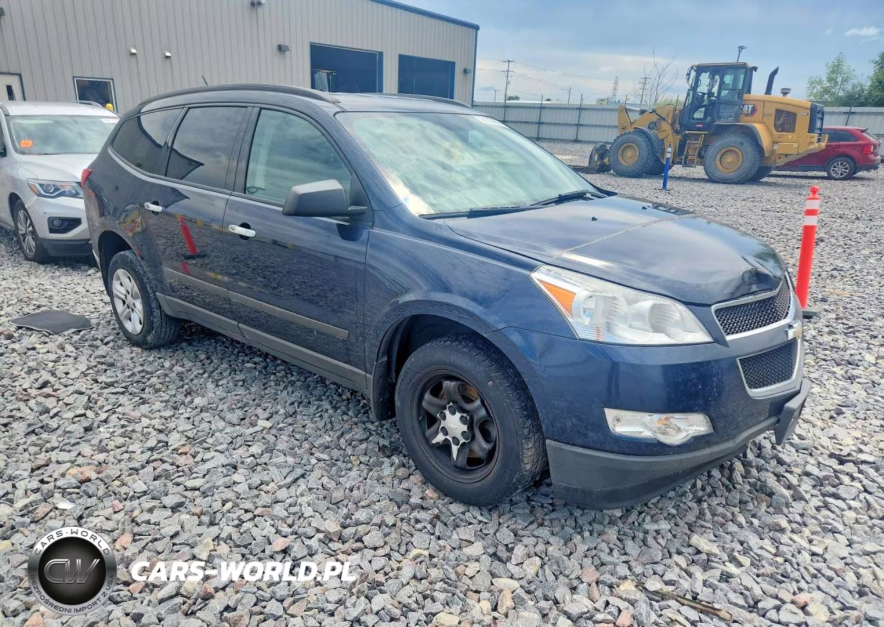 2012 Chevrolet Traverse Ls VIN:1GNKREED9CJ203210 - 4