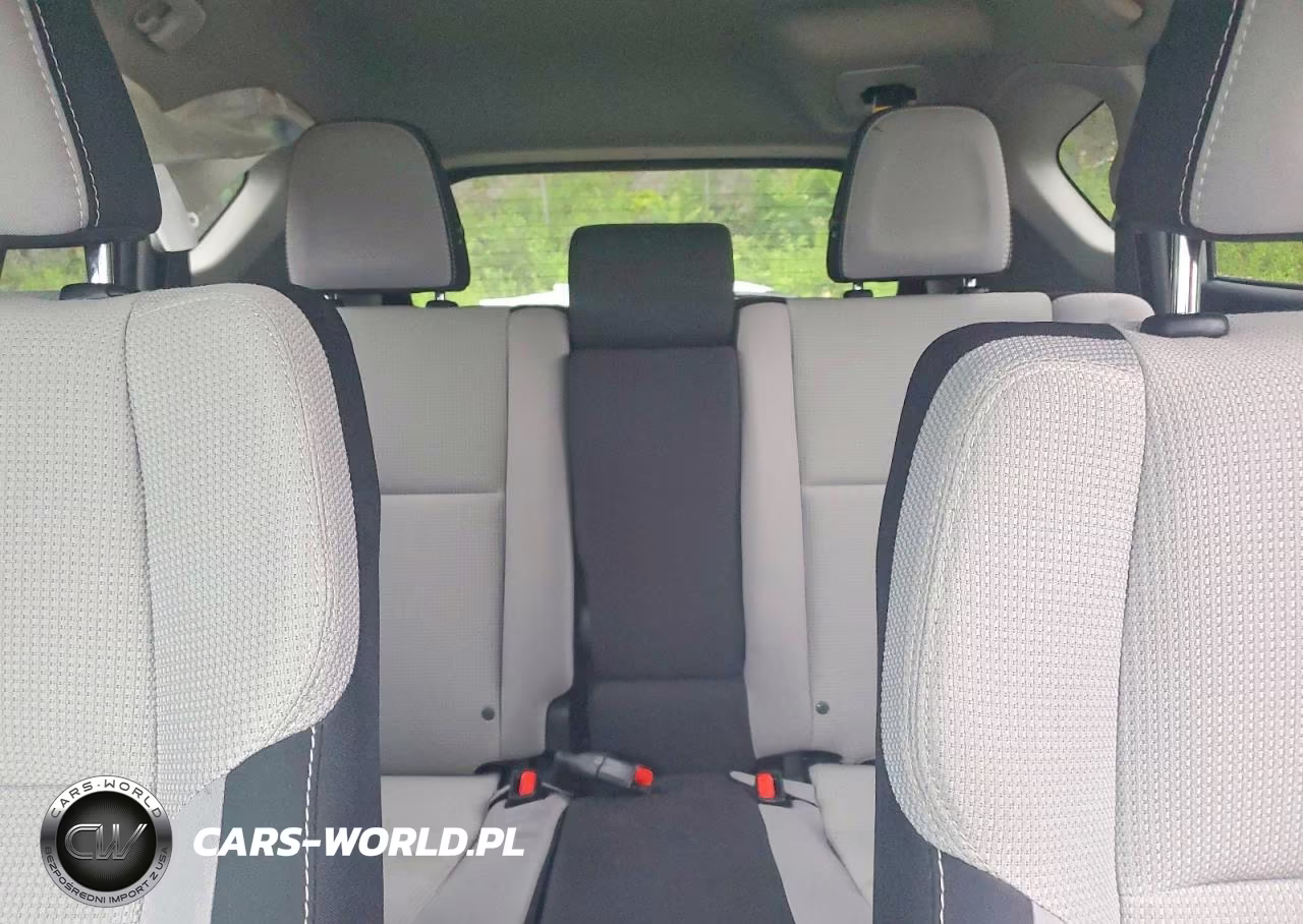 2017 Toyota Rav4 Xle VIN:2T3RFREV8HW649454 - 10