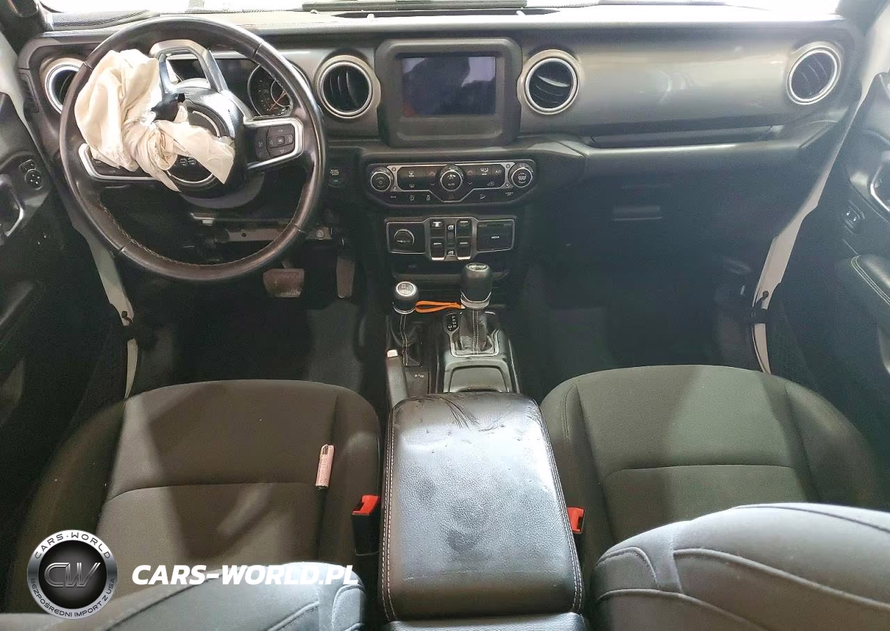 2020 Jeep Wrangler Unlimited Sahara VIN:1C4HJXEN2LW181620 - 8