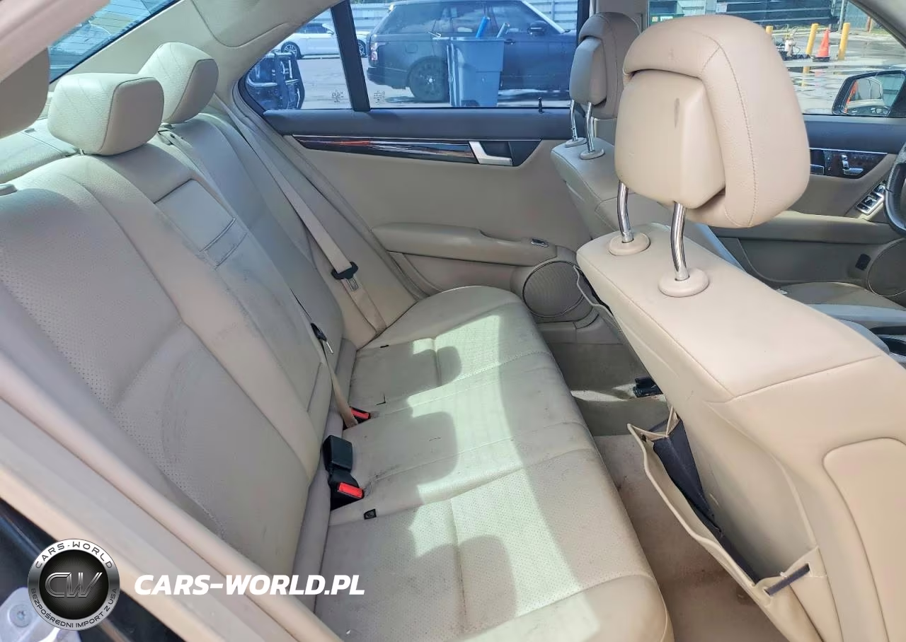 2014 Mercedes-Benz C 250 VIN:WDDGF4HB7EG232206 - 10