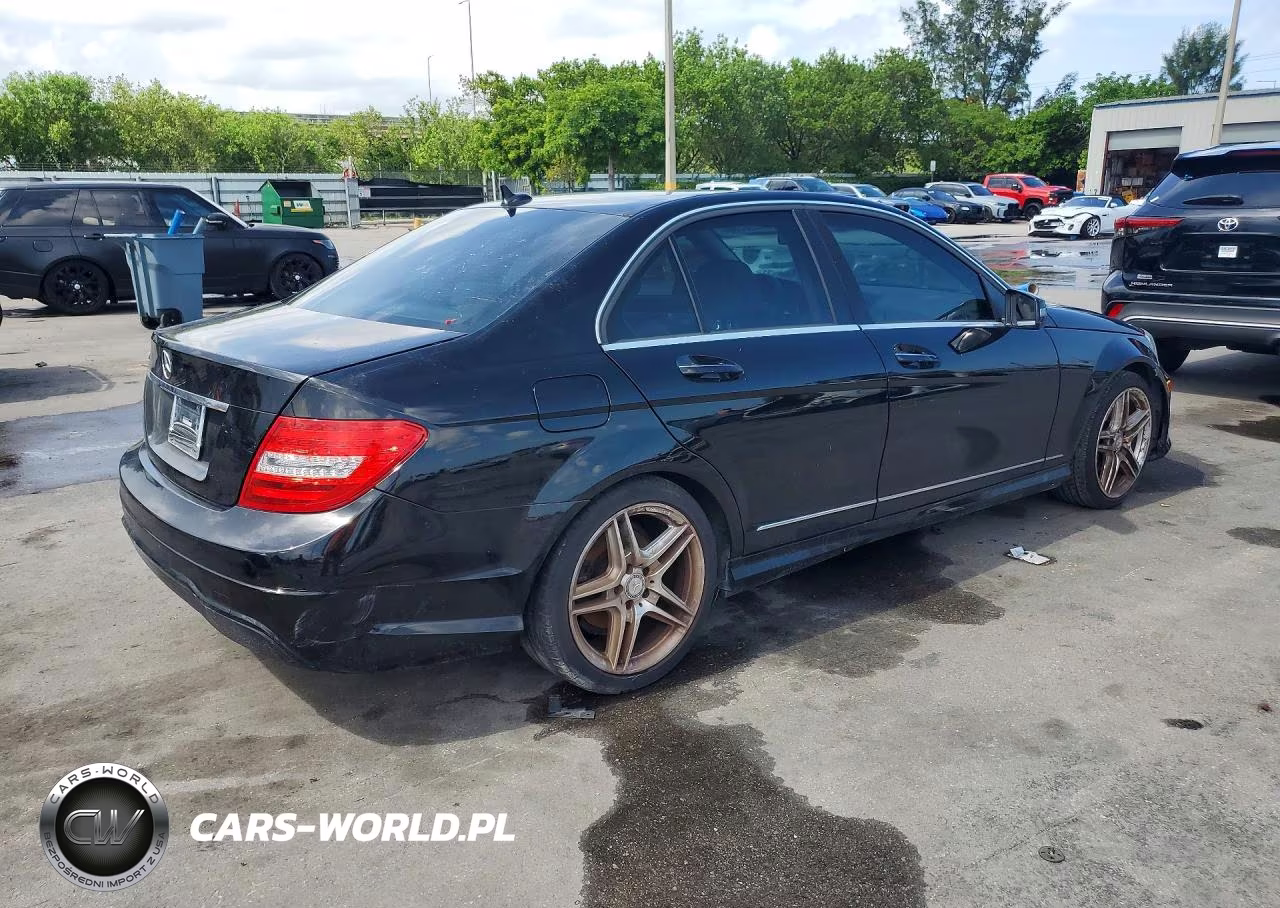 2014 Mercedes-Benz C 250 VIN:WDDGF4HB7EG232206 - 3