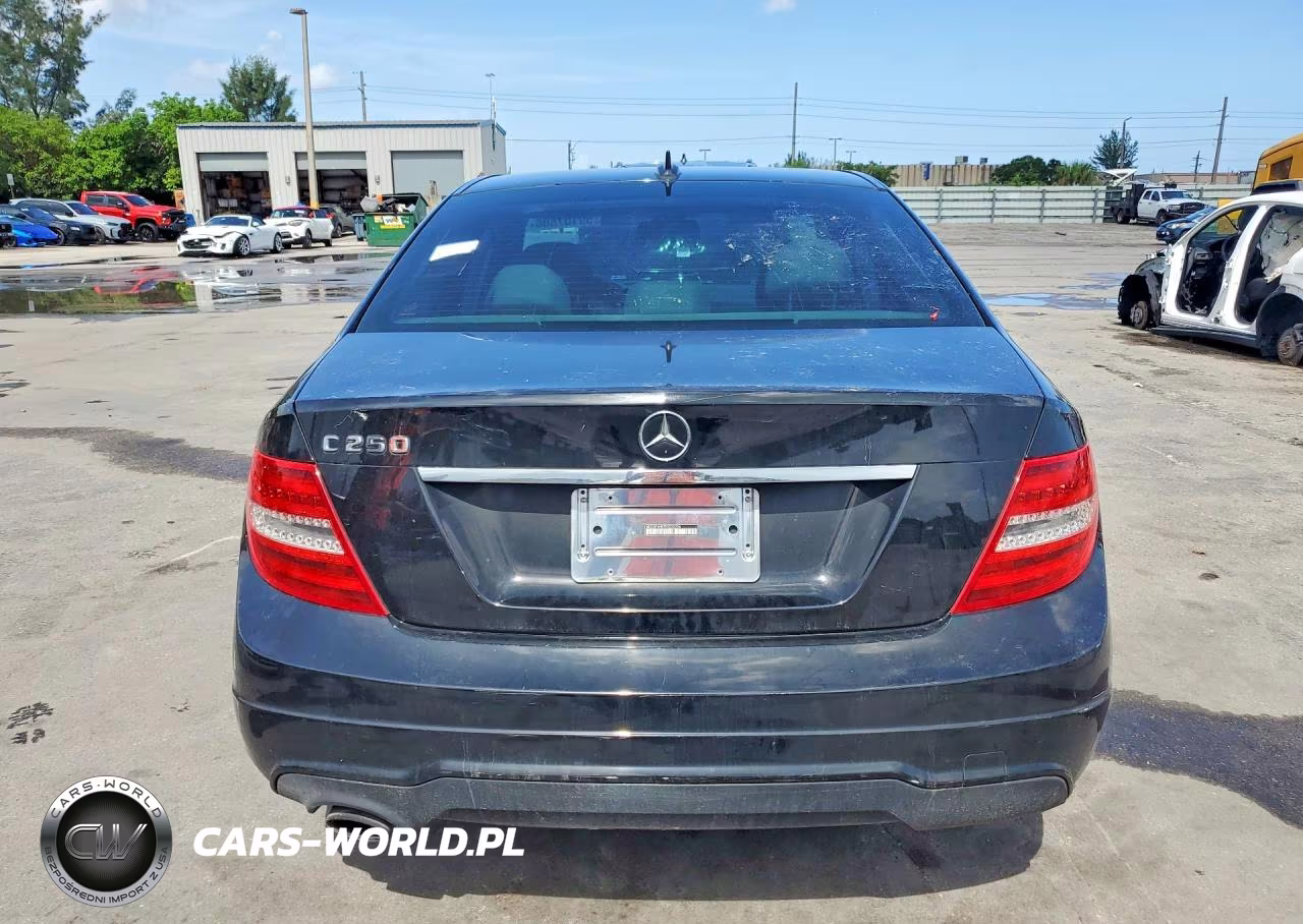 2014 Mercedes-Benz C 250 VIN:WDDGF4HB7EG232206 - 6