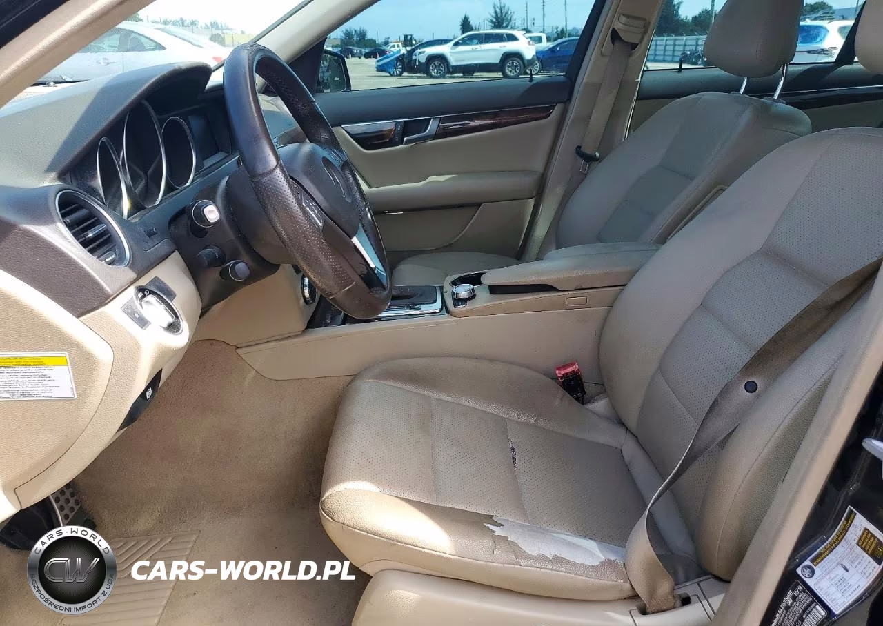 2014 Mercedes-Benz C 250 VIN:WDDGF4HB7EG232206 - 7