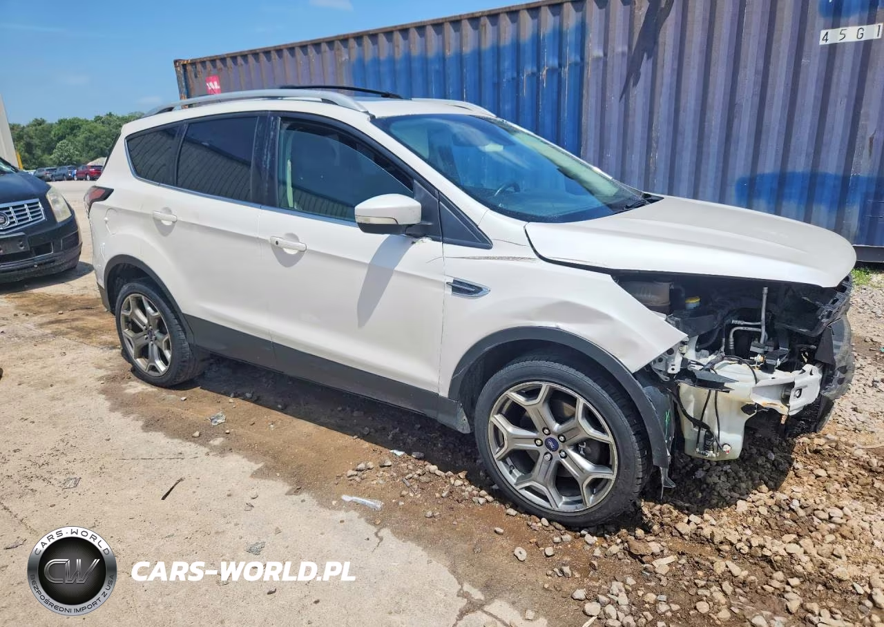 2017 Ford Escape Titanium VIN:1FMCU9J95HUA42554 - 4