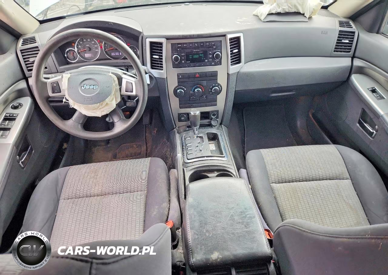 2010 Jeep Grand Cherokee Laredo VIN:1J4PR4GK8AC119699 - 8