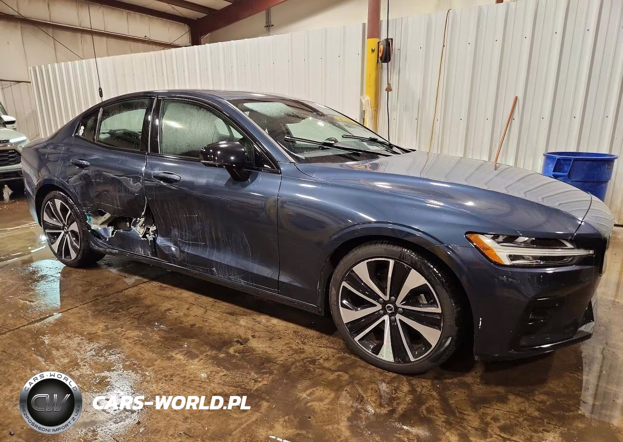 2022 Volvo S60 B5 Momentum VIN:7JRL12TZ1NG154376 - 4