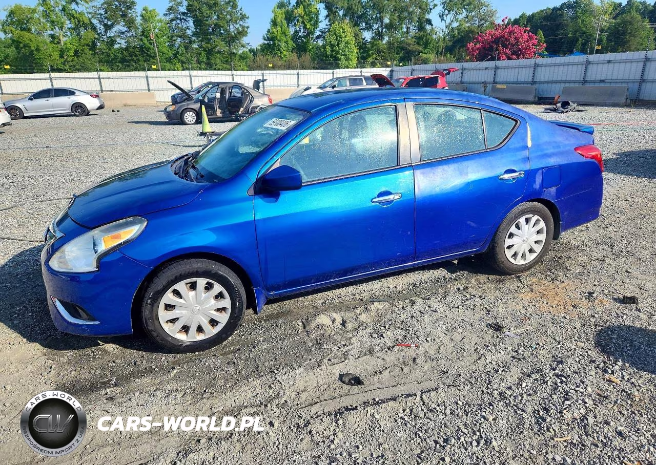 2015 Nissan Versa 1.6 Sv