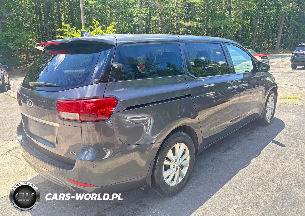 2018 Kia Sedona Lx VIN:KNDMB5C17J6356389 - 4