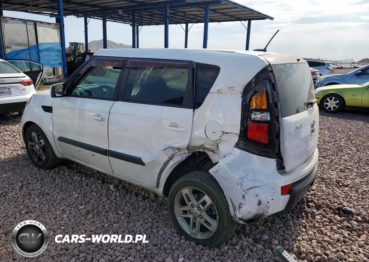 2011 Kia Soul + VIN:KNDJT2A21B7343174 - 2