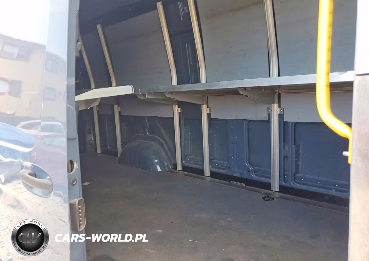 2019 Mercedes-Benz Sprinter 2500-3500 VIN:WD4PF1CD6KP137042 - 11