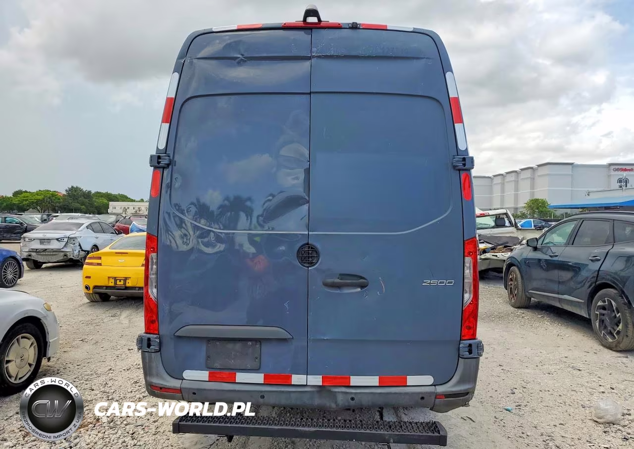 2019 Mercedes-Benz Sprinter 2500-3500 VIN:WD4PF1CD6KP137042 - 6