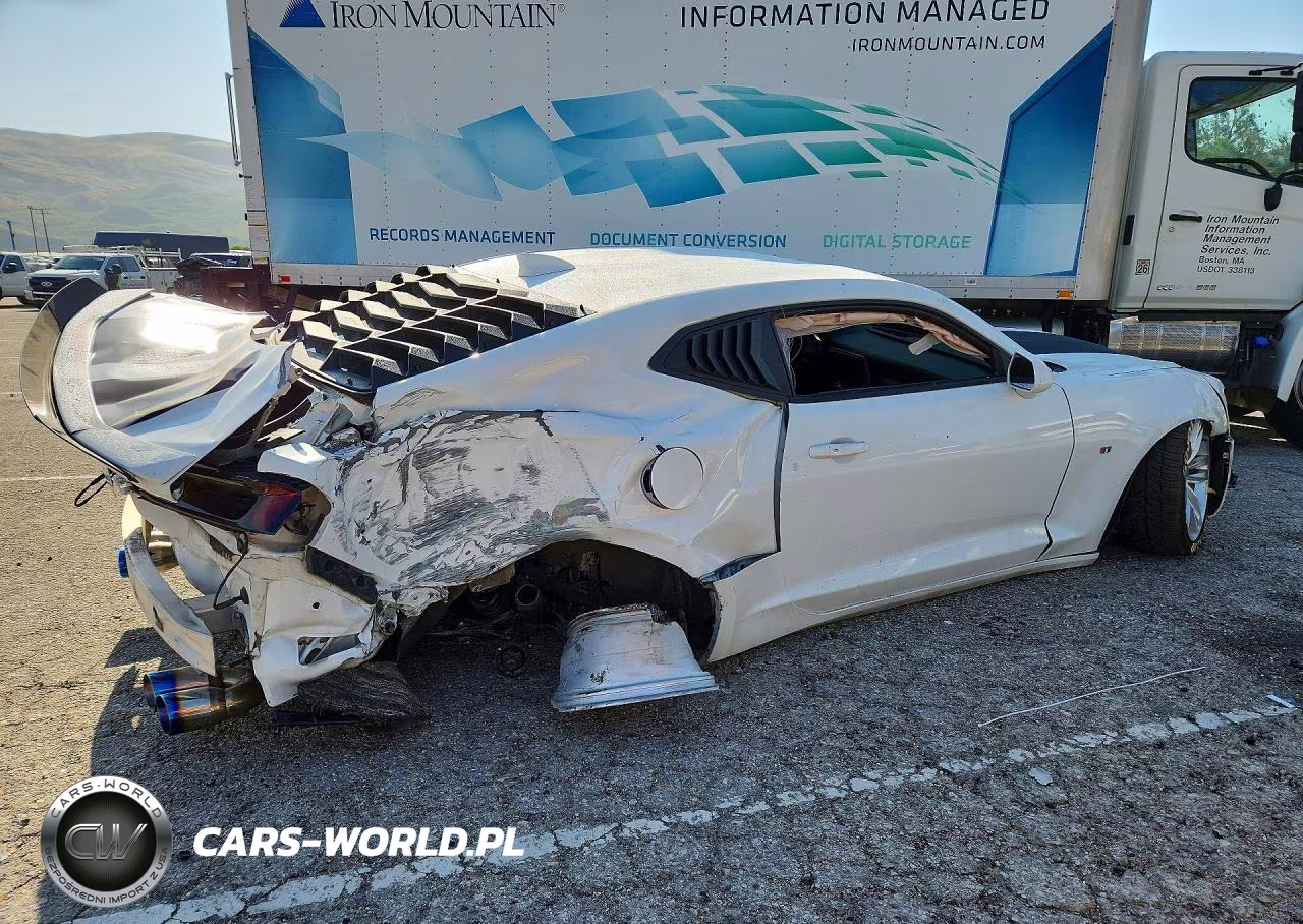 2017 Chevrolet Camaro Lt VIN:1G1FB1RS3H0174244 - 3