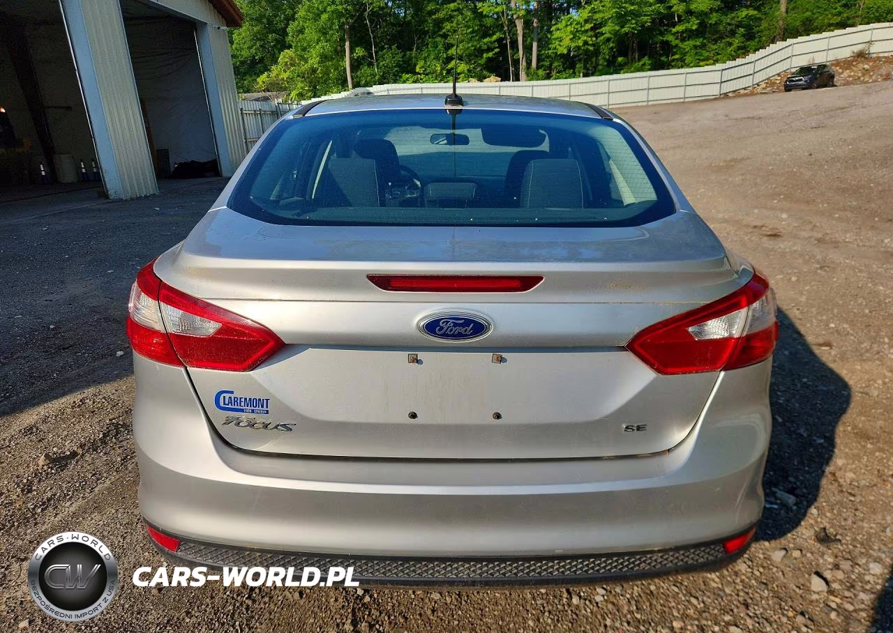 2014 Ford Focus Se VIN:1FADP3F28EL401752 - 6