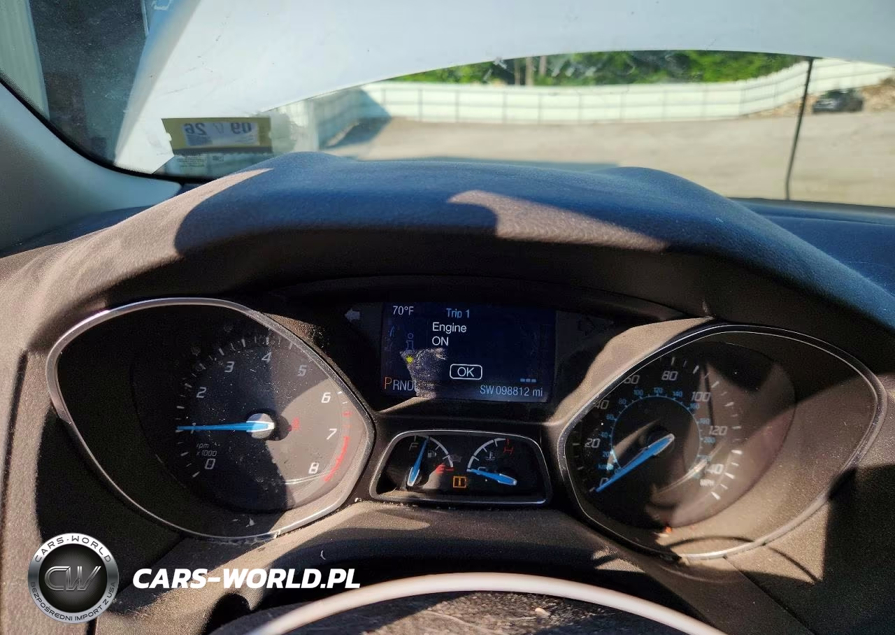 2014 Ford Focus Se VIN:1FADP3F28EL401752 - 9