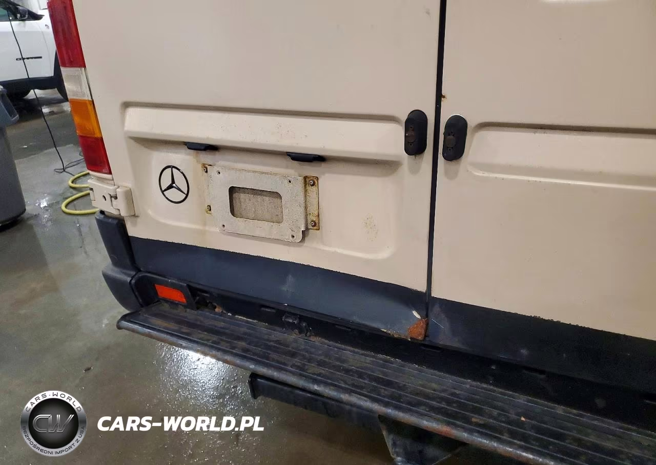 2003 Mercedes-Benz Sprinter VIN:WD2YD641135398418 - 9