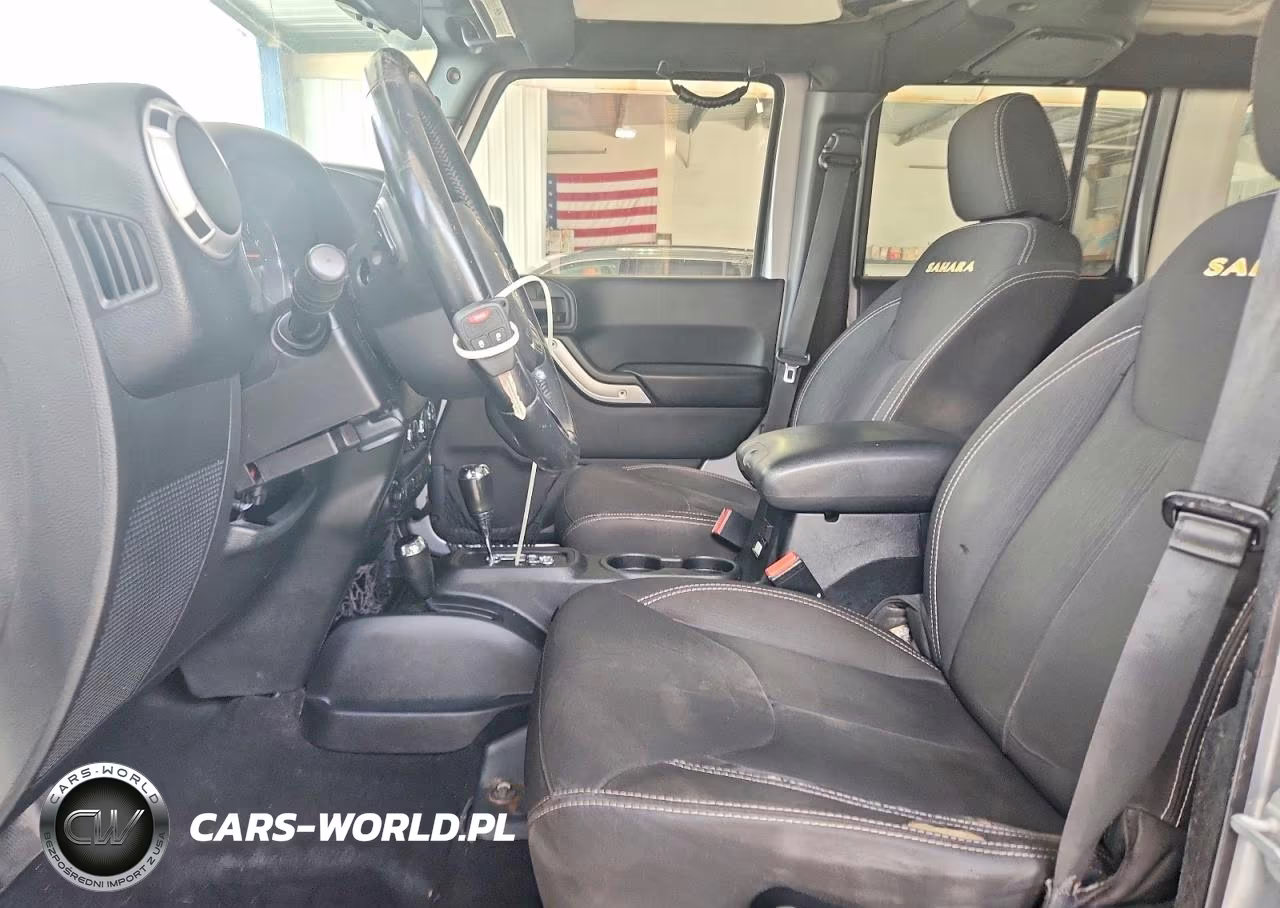 2015 Jeep Wrangler Unlimited Sahara VIN:1C4BJWEG2FL524143 - 7