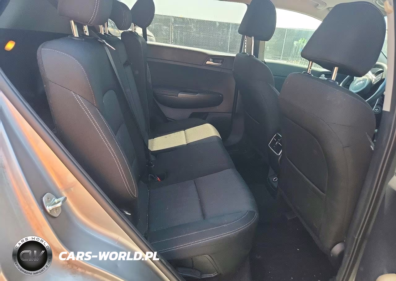 2021 Kia Sportage Lx VIN:KNDPM3AC1M7944934 - 10