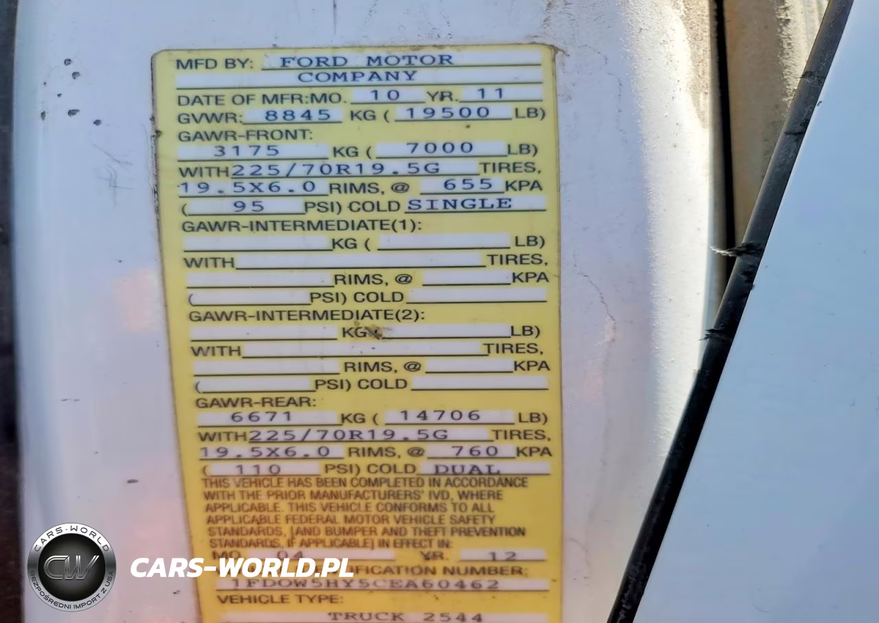 2012 Ford F550 Super Duty Bucket Truck VIN:0LDL0T90376205 - 13