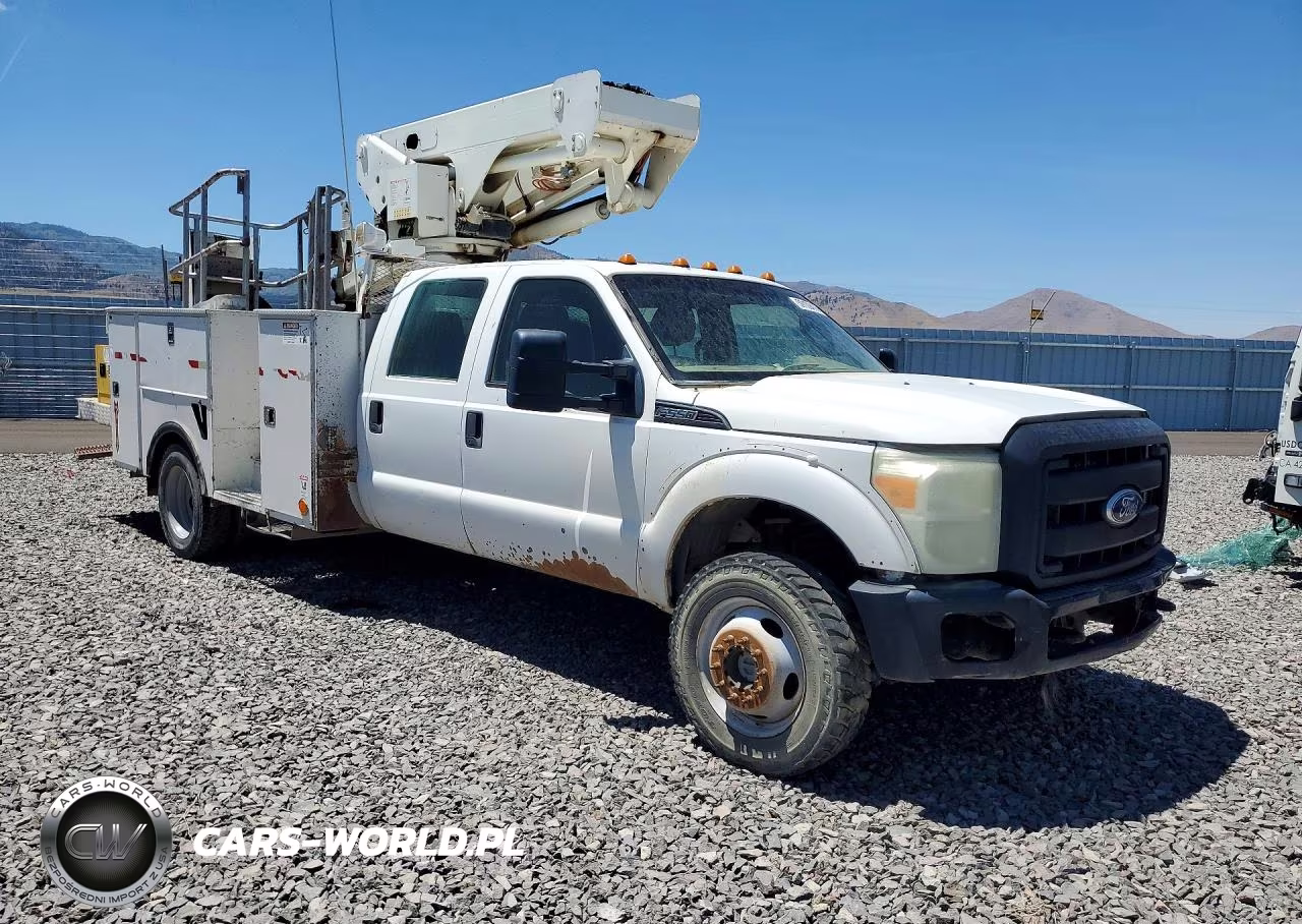 2012 Ford F550 Super Duty Bucket Truck VIN:0LDL0T90376205 - 4