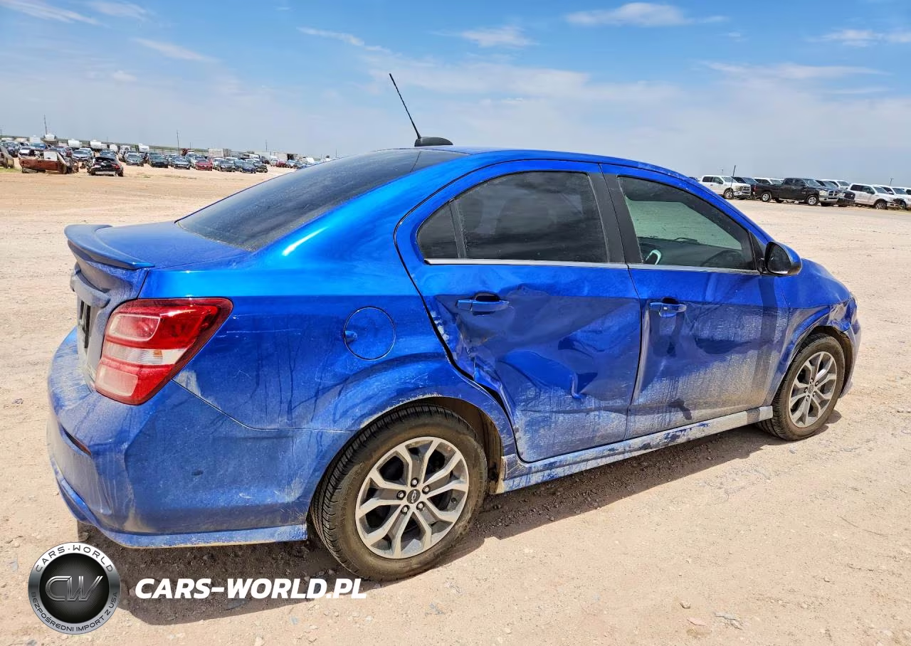 2020 Chevrolet Sonic Lt VIN:1G1JD5SB3L4111314 - 3