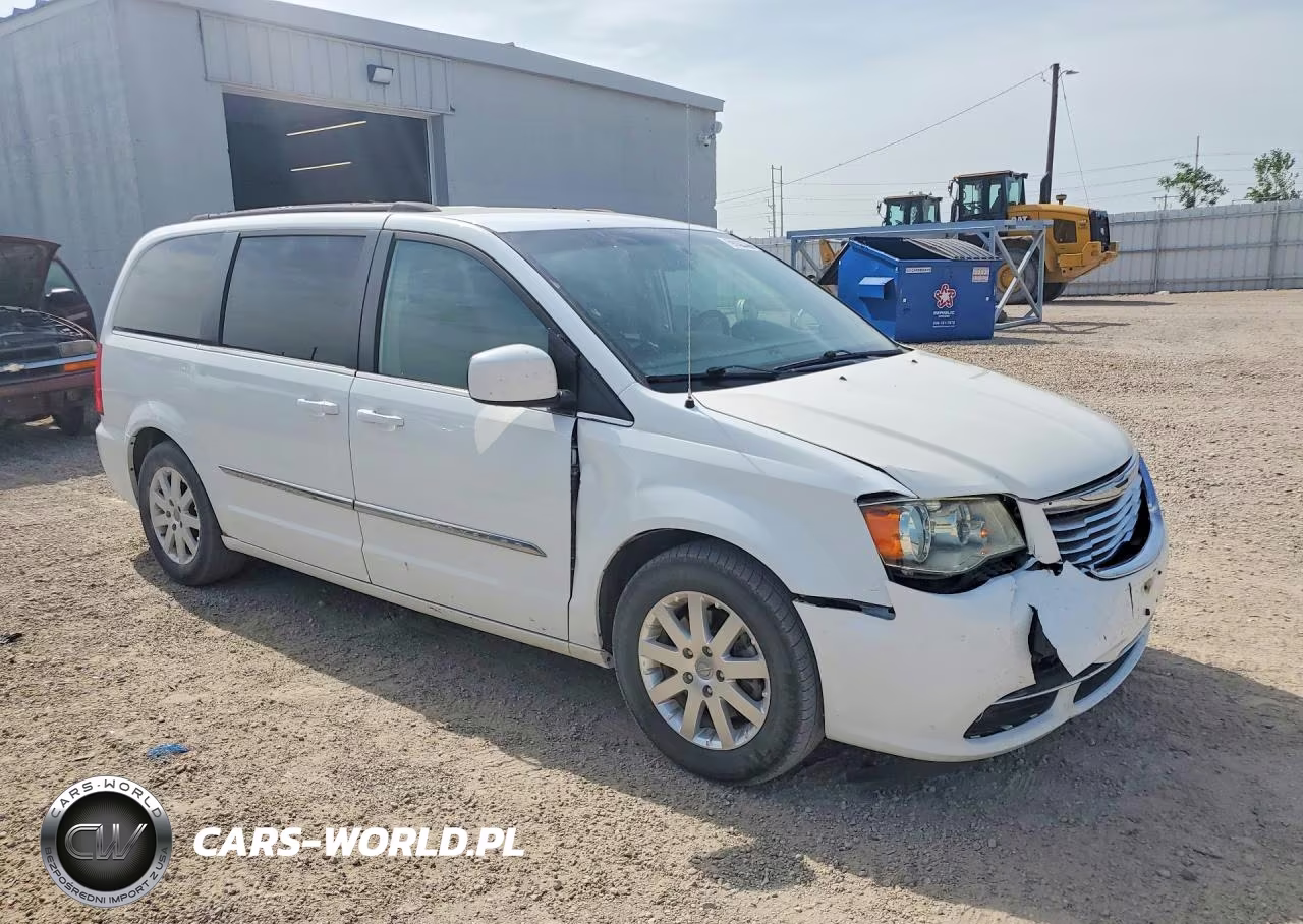 CHRYSLER TOWN & COU VIN:2C4RC1BG9FR577378 - 4