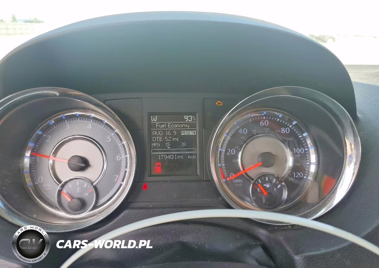 CHRYSLER TOWN & COU VIN:2C4RC1BG9FR577378 - 9