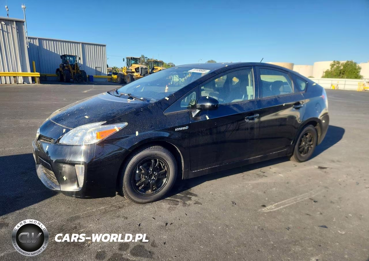 2015 Toyota Prius Two – zdjęcie 1 z 12