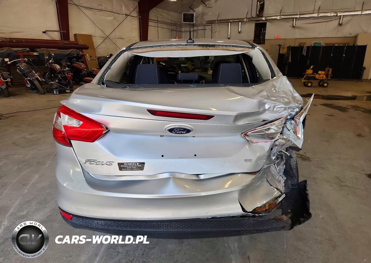 2014 Ford Focus Se VIN:1FADP3F26EL327201 - 6
