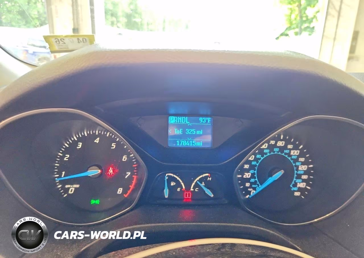2014 Ford Focus Se VIN:1FADP3F26EL327201 - 9